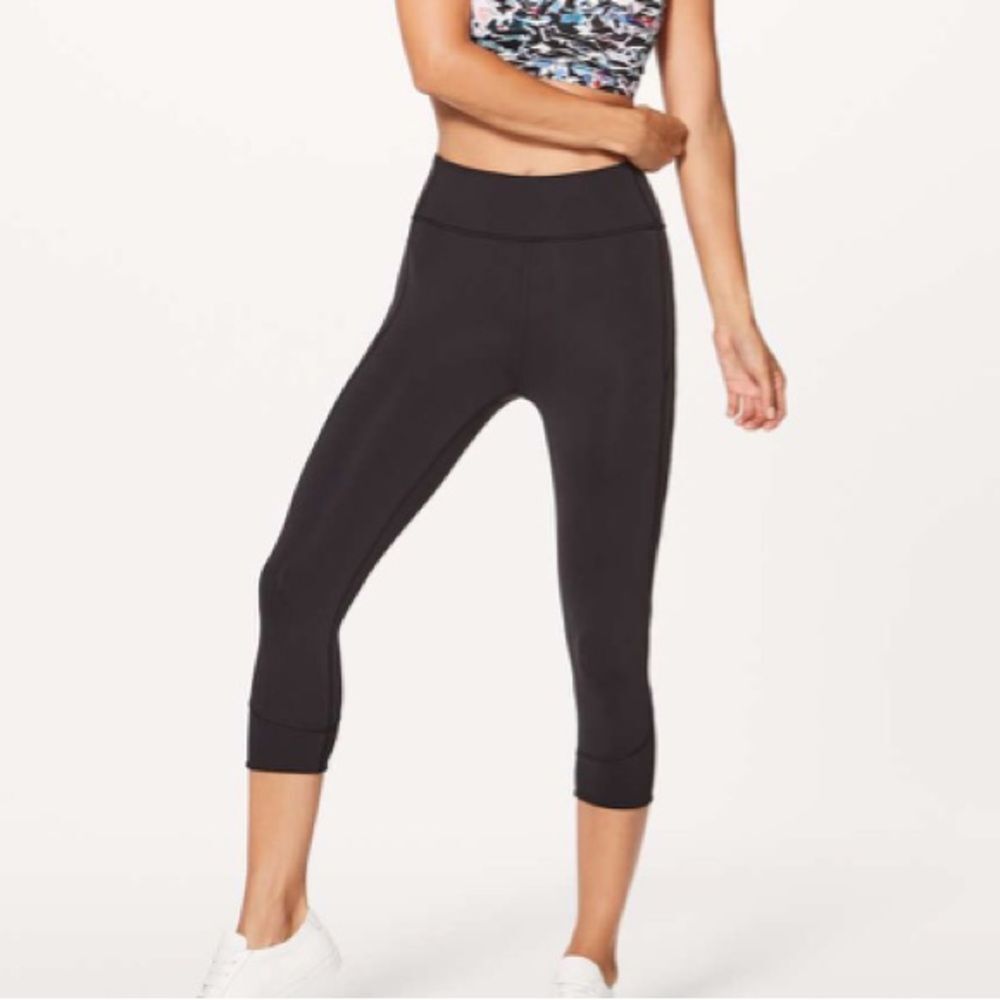 Lululemon Black In Moment Crop Everlux Leggings Pants 12